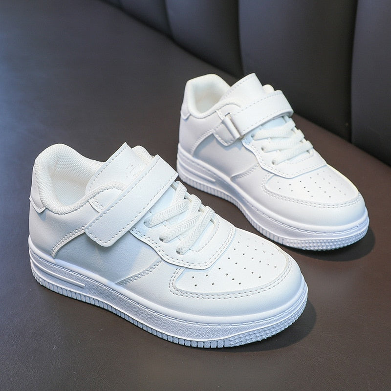 White baby shoes for boys and girls